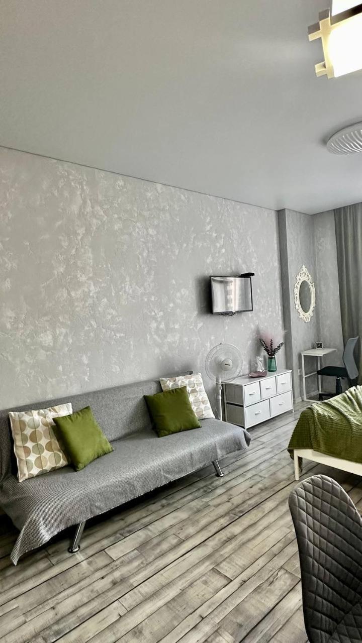 Appartamento Pirosmani 18D, 14 Floor Batumi Esterno foto